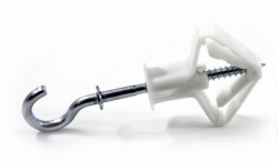 Plug OLA with sailing hook...