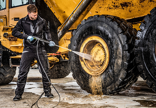 Choosing the Right Pressure Washer: Professional, Semi-Professional, or Home Use