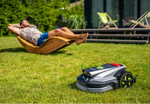 Robot koszący STALCO PERFECT RMP800 SMART VISION – inteligentne koszenie bez przewodów granicznych oraz tradycyjne i przewodowe alternatywy w ofercie STALCO.