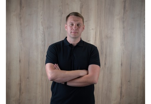 Ściski stolarskie – jak wybrać odpowiedni model do pracy?